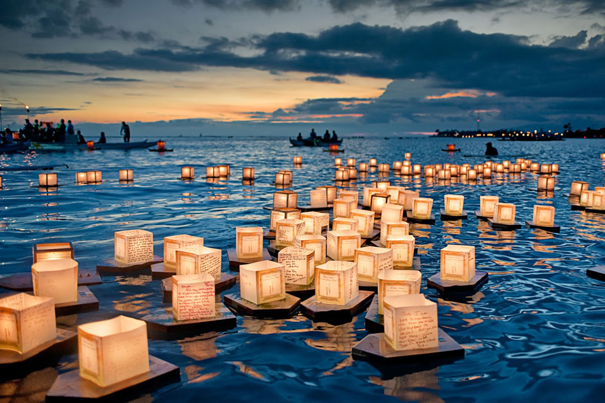 Lễ hội đèn lồng nổi ở Honolulu, Hawaii (Mỹ)