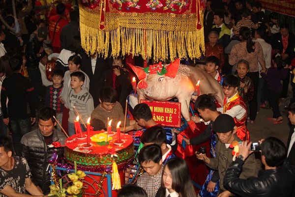 Lễ hội rước “ông lợn” khổng lồ ở làng La Phù - Ảnh 9