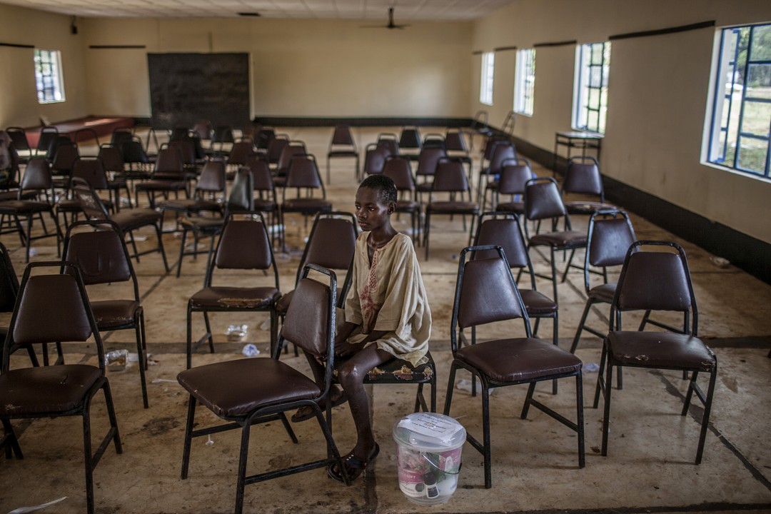 Ám ảnh những bức ảnh về đại dịch Ebola đạt giải Ảnh báo chí Thế giới 2015 - Ảnh 9