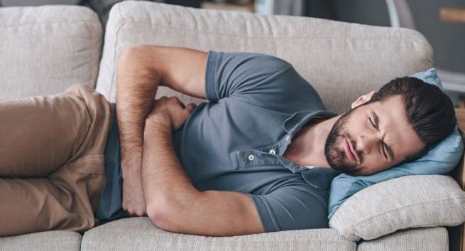 5 nguyên nhân thường gặp gây đau vùng chậu ở nam giới - Ảnh 1