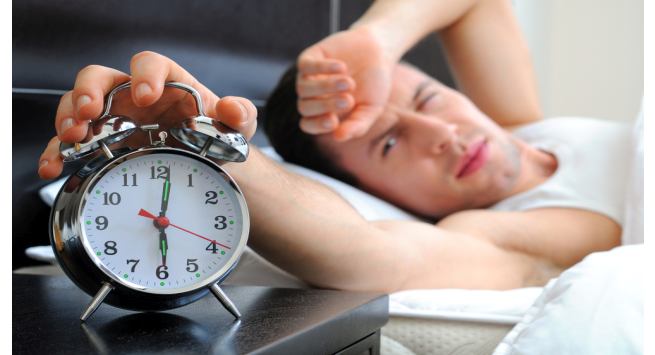 5 mẹo đặt chuông báo thức giúp bạn thức dậy đúng giờ - Ảnh 1