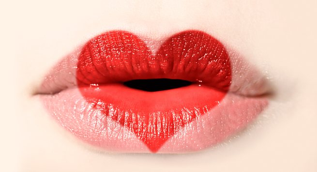 6 thói quen hàng ngày đang làm khô đôi môi của bạn - Ảnh 1