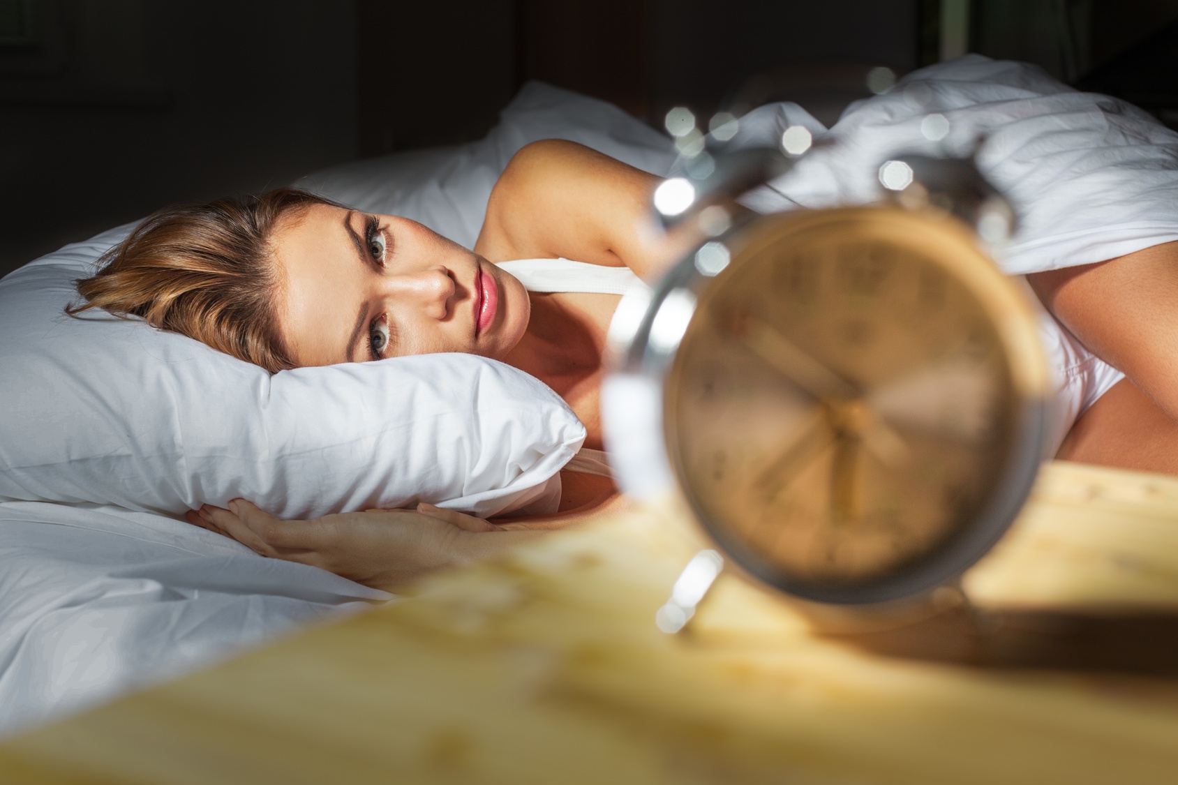 Mất ngủ, ngủ không ngon ảnh hưởng gì đến sức khỏe, cuộc sống? - Ảnh 1