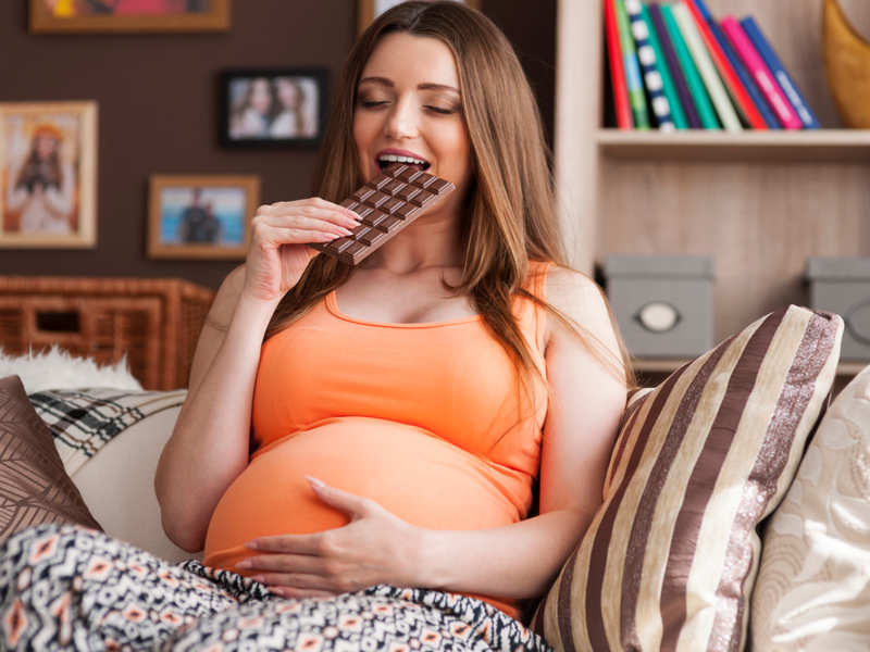 Vì sao phụ nữ mang thai nên ăn chocolate thường xuyên? - Ảnh 1