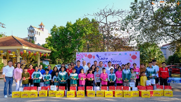 Đem “Xuân yêu thương 2023” đến với làng trẻ em SOS Việt Trì  - Ảnh 1