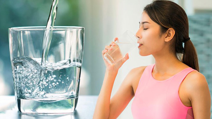 7 thời điểm uống nước tốt cho sức khỏe bạn cần biết - Ảnh 1